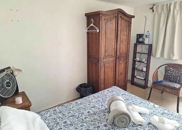 Pensión Habitación Independiente 5o Piso Sin Ascensor *